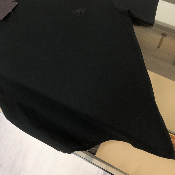 ブランドTシャツ角部分ディテール